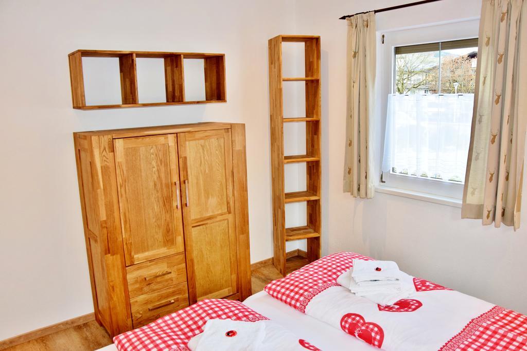 Tennladen Apartments Niederau Pokoj fotografie