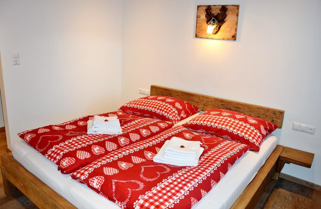 Tennladen Apartments Niederau Pokoj fotografie